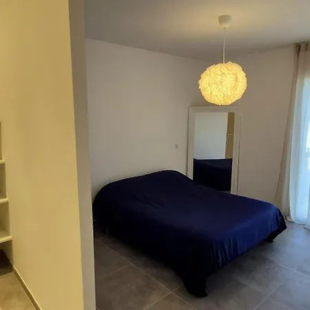 Maison Neuve 2024 Avec Jardin Ferienhaus *